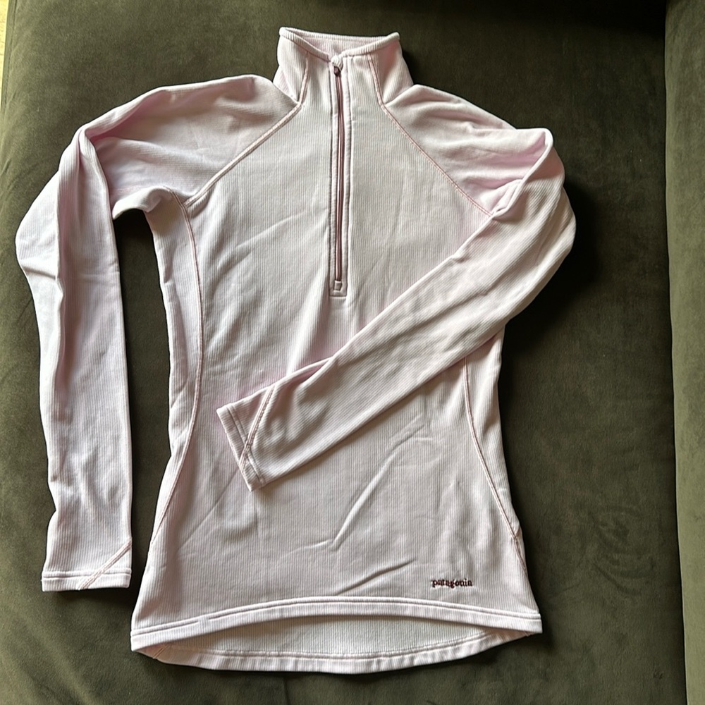 Patagonia Half-zip Capilene base layer heavier weight women's S soft pink